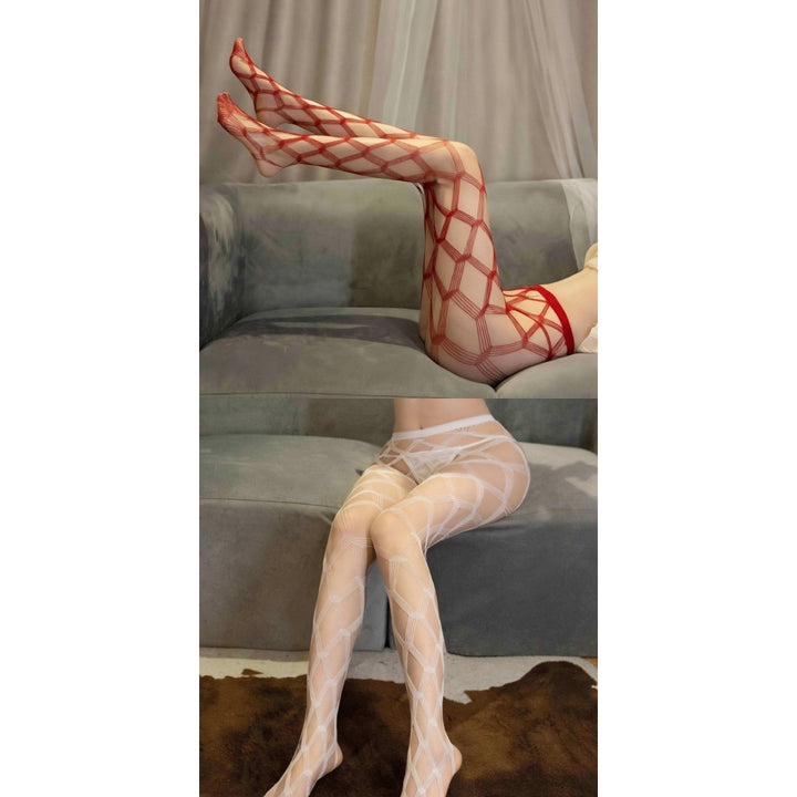 Bold Diamond Crisscross Fishnet Stockings